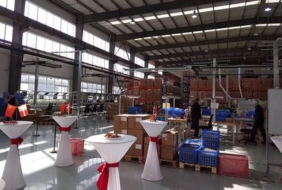 中國輕工機(jī)械協(xié)會(huì)領(lǐng)導(dǎo)參加邁克羅·邁帝克飲料設(shè)備(天津)開幕典禮